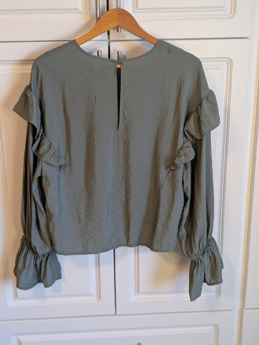 Sage Ruffle Balloon Sleeve Blouse L Romantic Prairie Whimsigoth Prologue EUC - Picture 5 of 12